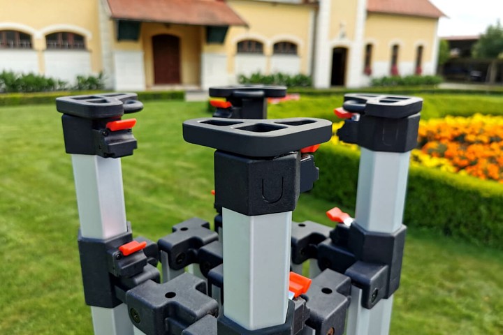 2x2 trädgårdsutställningslusthus